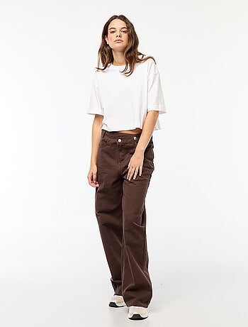 Jeans incrociati in vita -