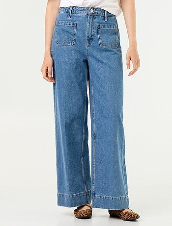 Jeans larghi a vita alta con tasche applicate