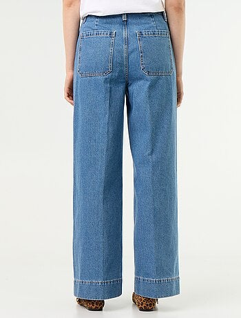 Jeans larghi a vita alta con tasche applicate
