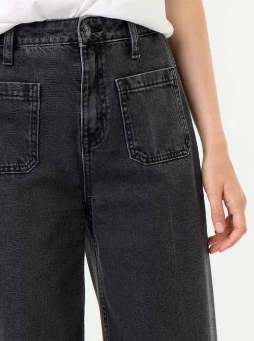 Jeans larghi a vita alta con tasche applicate - Kiabi Jeans larghi a vita alta con tasche applicate - Kiabi