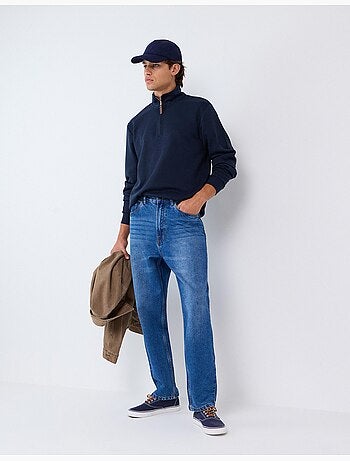 Jeans larghi, mo fashion