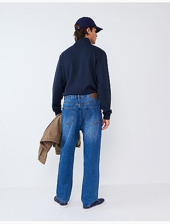 Jeans larghi, mo fashion