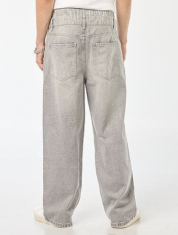 Jeans larghi stile baggy con finto slip integrato in vita
