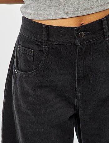 Jeans larghi taglio a palloncino