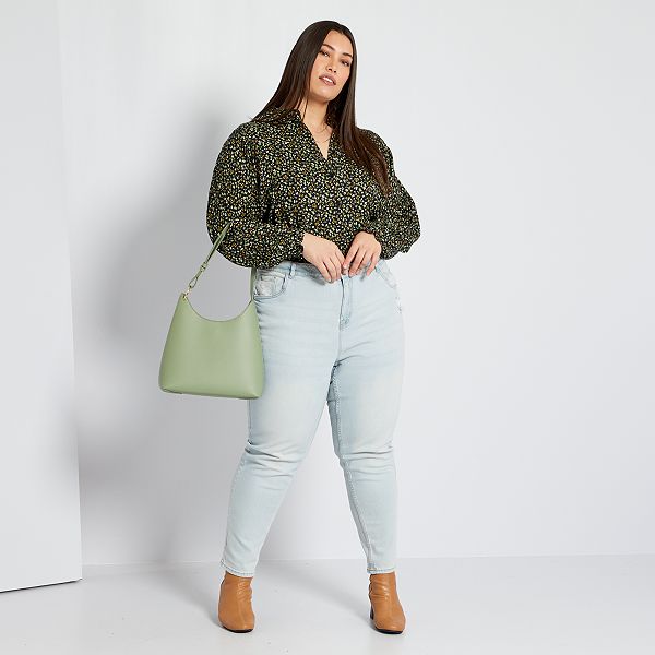 Jeans mom effetto destroyed Taglie forti donna - BLU - Kiabi - 15,00€