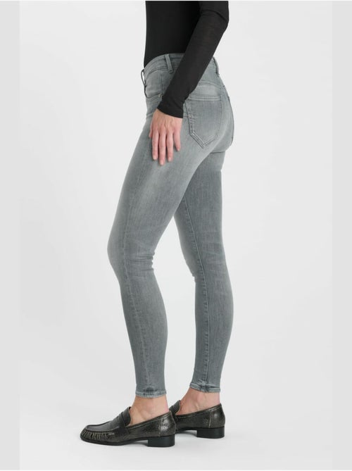 Jeans push-up slim vita alta pulp, 7/8 - Kiabi Jeans push-up slim vita alta pulp, 7/8 - Kiabi