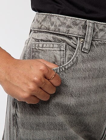 Jeans regular / a vita alta con ampio risvolto alla base