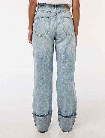 Jeans regular / a vita alta con ampio risvolto alla base