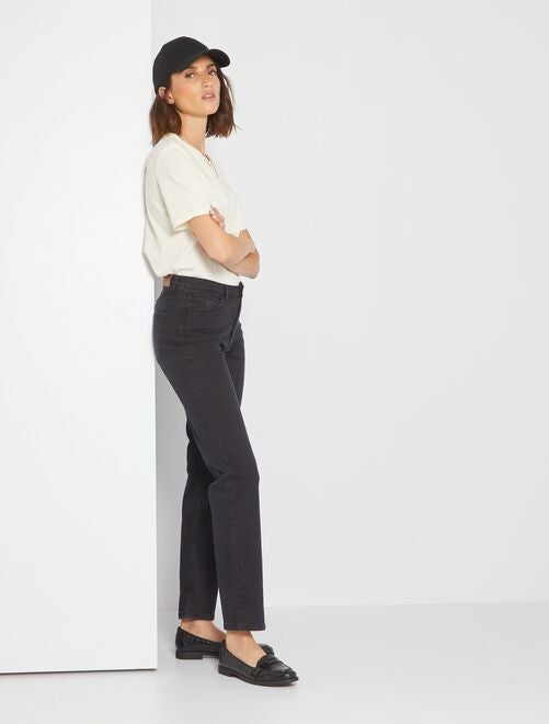 Jeans regular-fit L28 eco-sostenibile - NERO - Kiabi - 15.00€