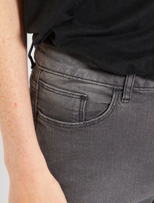 Jeans regular lunghezza US34 - GRIGIO - Kiabi - 15.00€