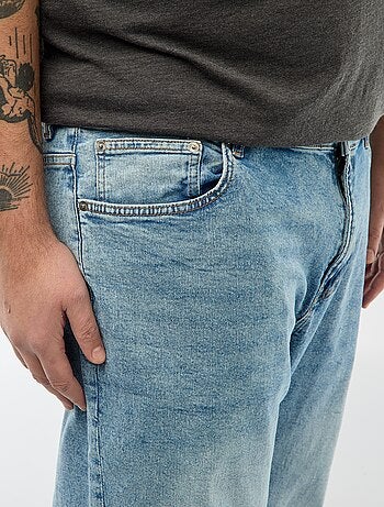 Jeans regular / taglio dritto a 5 tasche