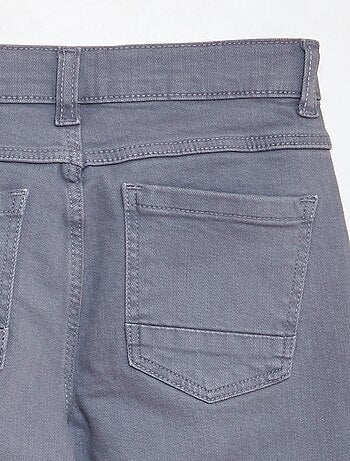 Jeans regular taglio dritto