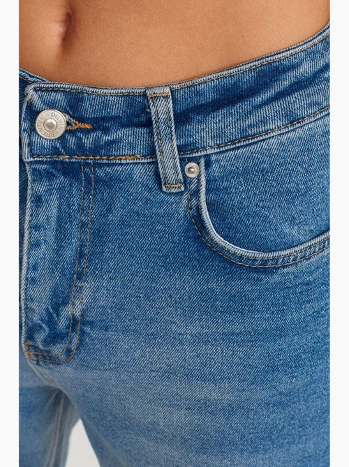Jeans slim straight a vita alta da donna dilvin - Kiabi Jeans slim straight a vita alta da donna dilvin - Kiabi