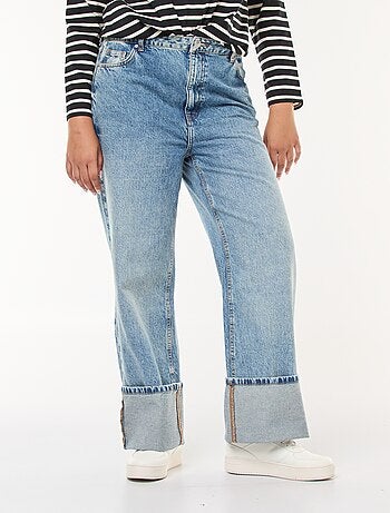 Jeans straight con risvolto