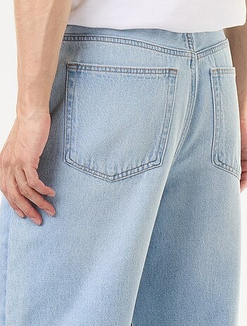 Jeans taglio ampio / relaxed fit