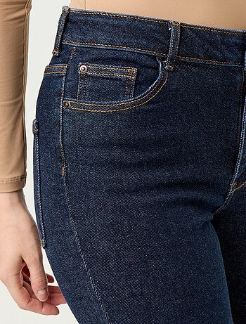 Jeans taglio flare/bootcut a vita alta