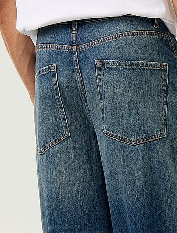 Jeans taglio super baggy