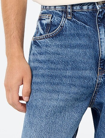 Jeans taglio super baggy