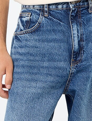 Jeans taglio super baggy