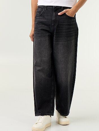 Jeans taglio super baggy