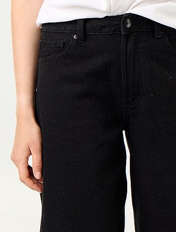 Jeans a vita alta e gamba larga