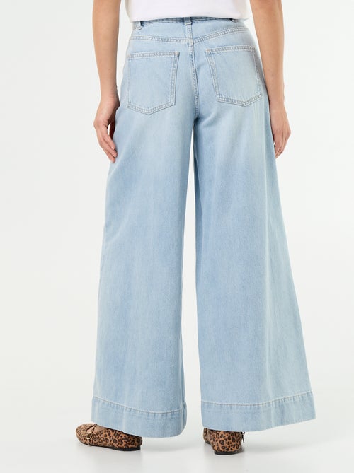 Jeans wide leg con tasche intagliate - Kiabi Jeans wide leg con tasche intagliate - Kiabi