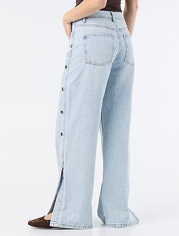 Jeans wide leg / taglio ampio con bottoni a pressione decorativi sui lati