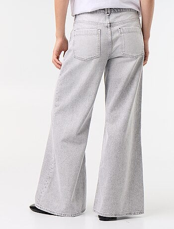 Jeans wide leg / taglio ampio con tasche applicate