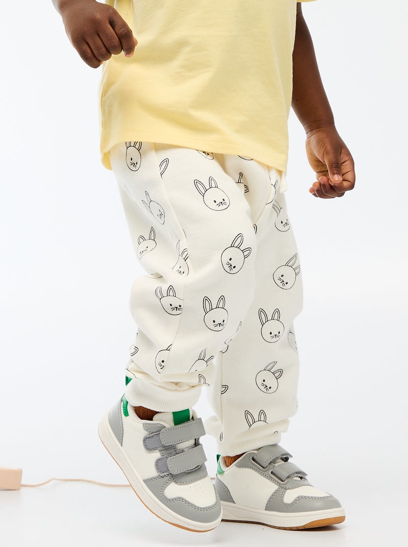 Joggers in felpa con tasca a marsupio e orecchie fantasiose Bianco - Kiabi