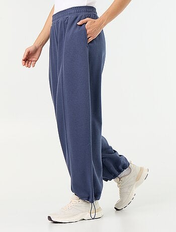 Jogging sportivo ampio