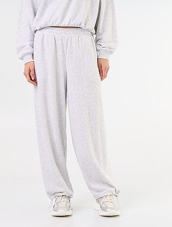 Jogging sportivo ampio