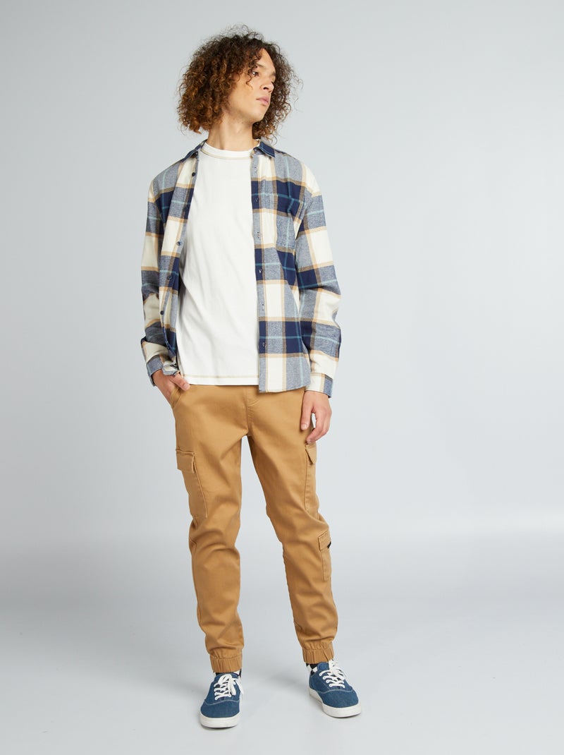Jogpant con tasche con patta BEIGE - Kiabi