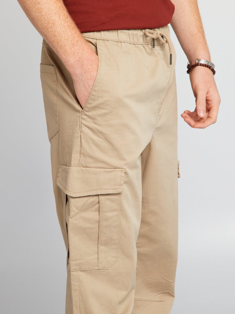 Jogpant con tasche con patta BEIGE - Kiabi