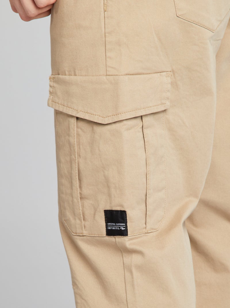 Jogpant con tasche con patta BEIGE - Kiabi