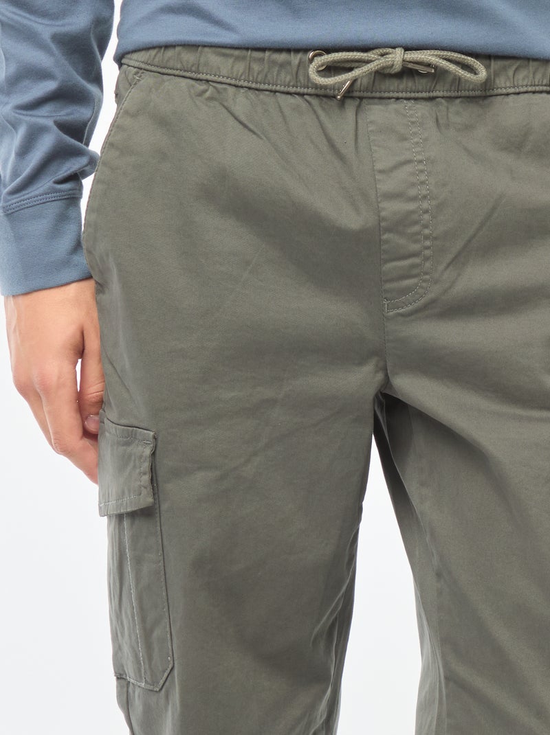 Jogpant con tasche con patta Verde - Kiabi