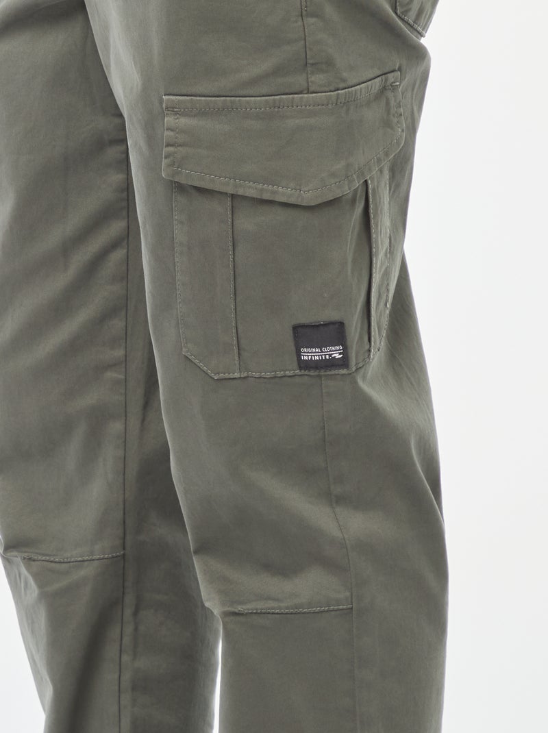 Jogpant con tasche con patta Verde - Kiabi