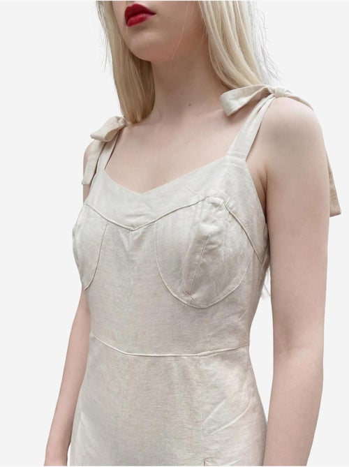 Jumpsuit in misto lino con scollo a cuore my fashion - Kiabi Jumpsuit in misto lino con scollo a cuore my fashion - Kiabi