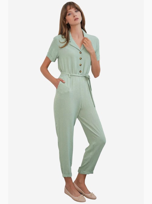 Jumpsuit tinta unita in tessuto con colletto a camicia e dettaglio fiocco bdart - Kiabi Jumpsuit tinta unita in tessuto con colletto a camicia e dettaglio fiocco bdart - Kiabi