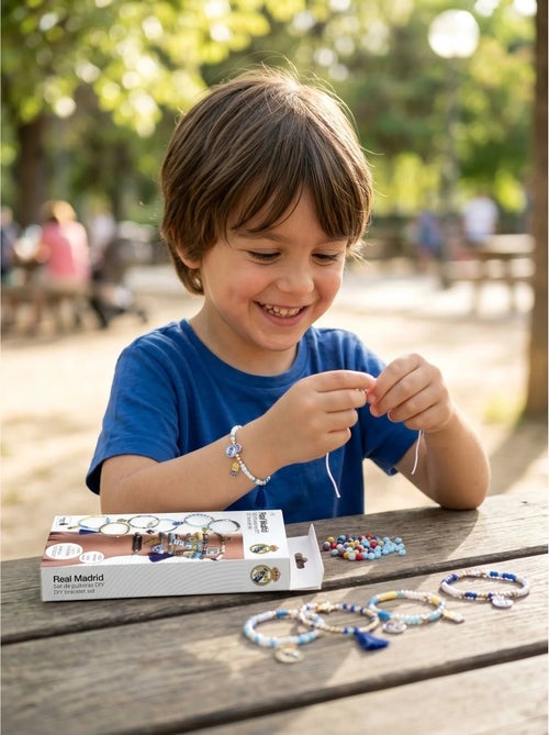 Kit braccialetti diy real madrid - oltre 1000 perline - Kiabi Kit braccialetti diy real madrid - oltre 1000 perline - Kiabi