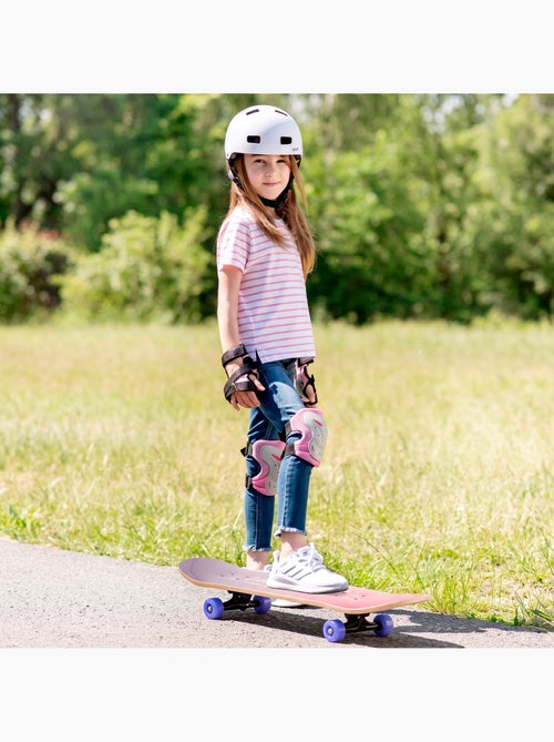 Kpop demon hunters skateboard in legno portata massima 50 kg + 5 anni - Kiabi Kpop demon hunters skateboard in legno portata massima 50 kg + 5 anni - Kiabi