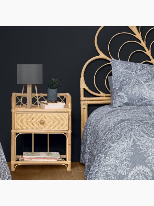 Lampada a treppiede in stile scandinavo - Kiabi Lampada a treppiede in stile scandinavo - Kiabi