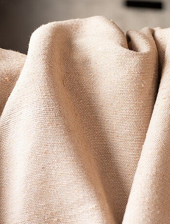 Lancio in lana con nappe