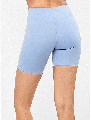 Legging biker realizzato in tessuto modellante che definisce e slancia