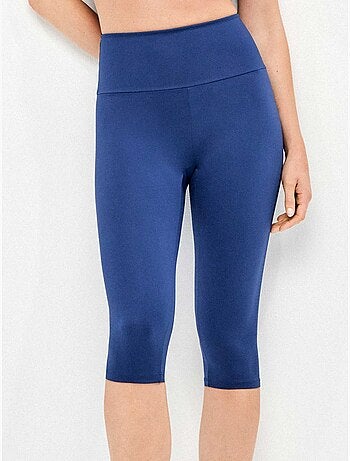 Legging 'capri' realizzato in tessuto modellante che definisce e slancia