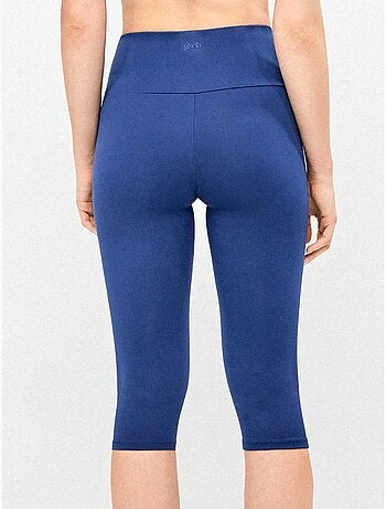 Legging 'capri' realizzato in tessuto modellante che definisce e slancia
