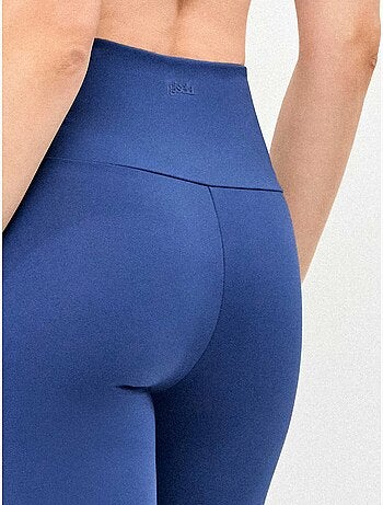 Legging 'capri' realizzato in tessuto modellante che definisce e slancia
