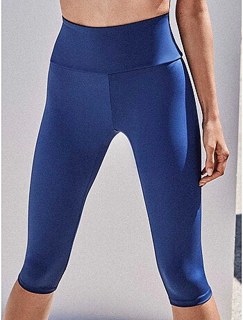 Legging 'capri' realizzato in tessuto modellante che definisce e slancia