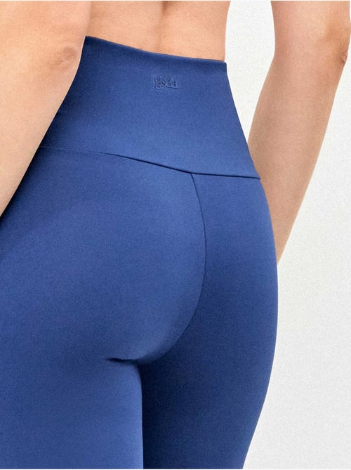 Legging 'capri' realizzato in tessuto modellante che definisce e slancia - Kiabi Legging 'capri' realizzato in tessuto modellante che definisce e slancia - Kiabi
