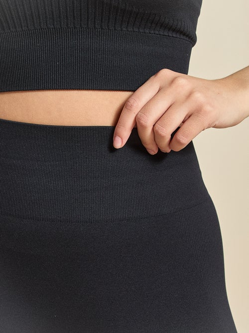 Leggings sportivi a coste senza cuciture - (ekstract) - Kiabi Leggings sportivi a coste senza cuciture - (ekstract) - Kiabi