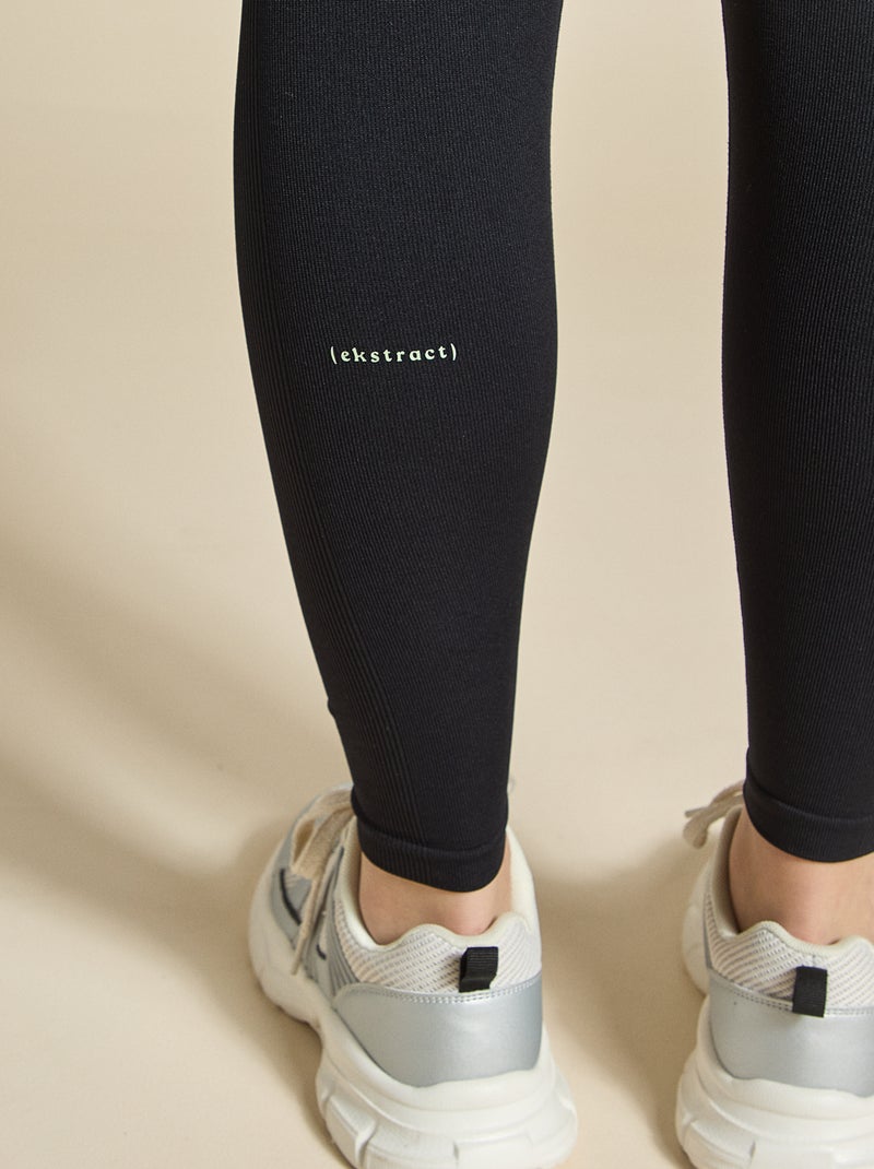 Leggings sportivi a coste senza cuciture - (ekstract) Nero - Kiabi